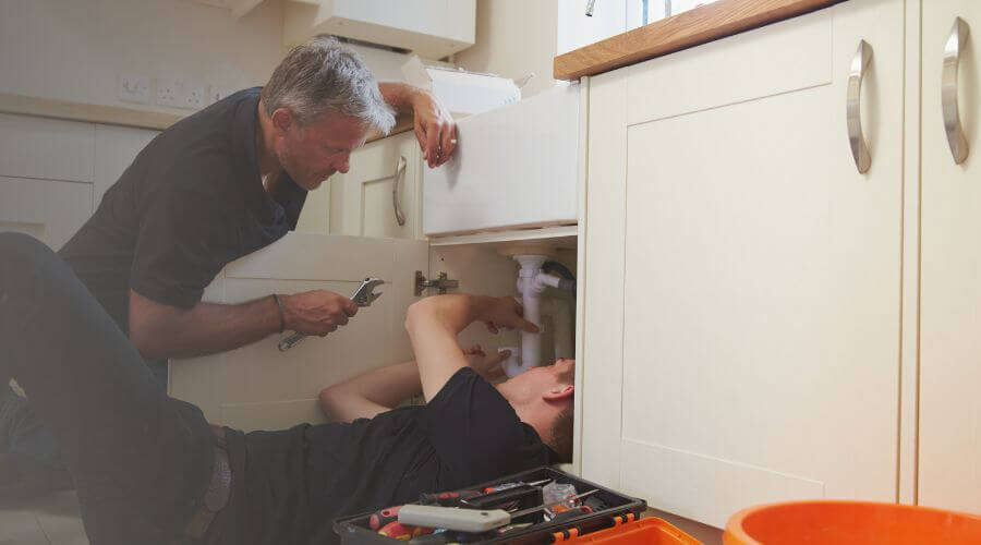 Local expert plumbing services in George West, TX